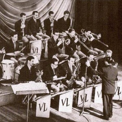 VIC LEWIS