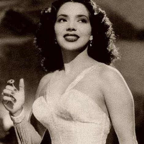 MARÍA VICTORIA