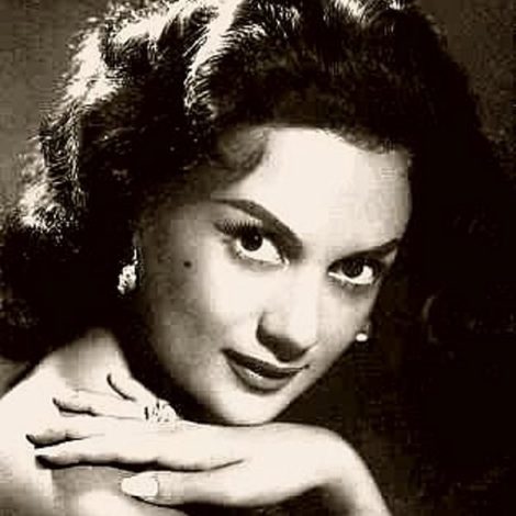 MARÍA ELENA MARQUÉS